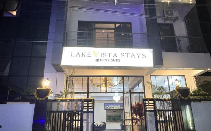 Lake Vista Stays