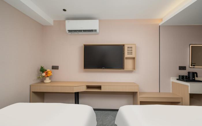 Yinuo Zhenpin Hotel - Shisanhang Clothing Wholesale Market Shangxiajiu Pedestrian Street Branch