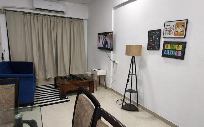 Ivy Urban Cozy 201 (Private 1Bhk) 3 Min Nesco