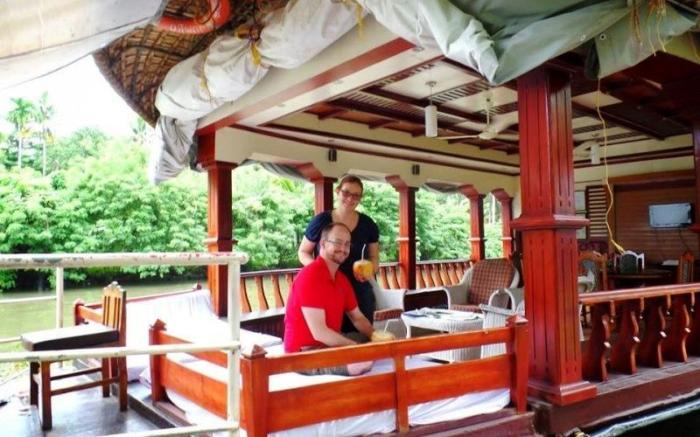 Eco Trails Houseboats
