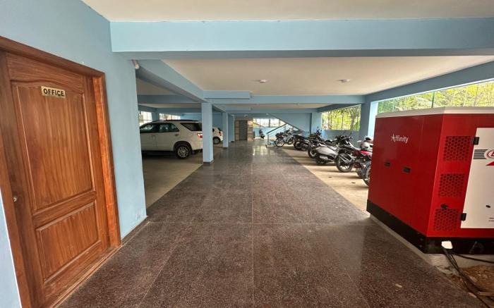 White Stone Apartment