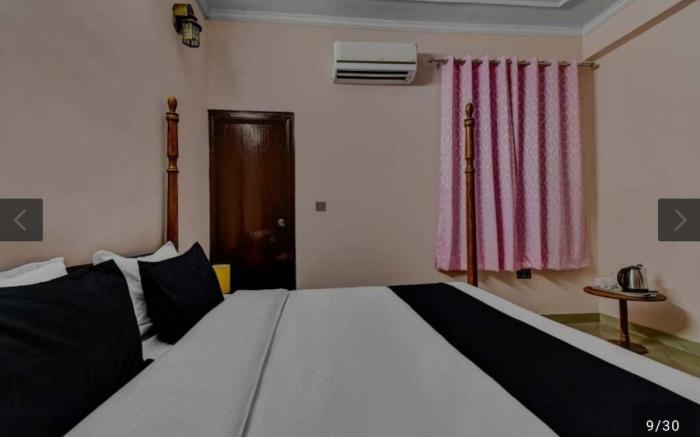 Peaceful 5-Room Hotel- D7 on 1st Floor jaipur