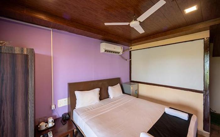 FabHotel Golden Horizon