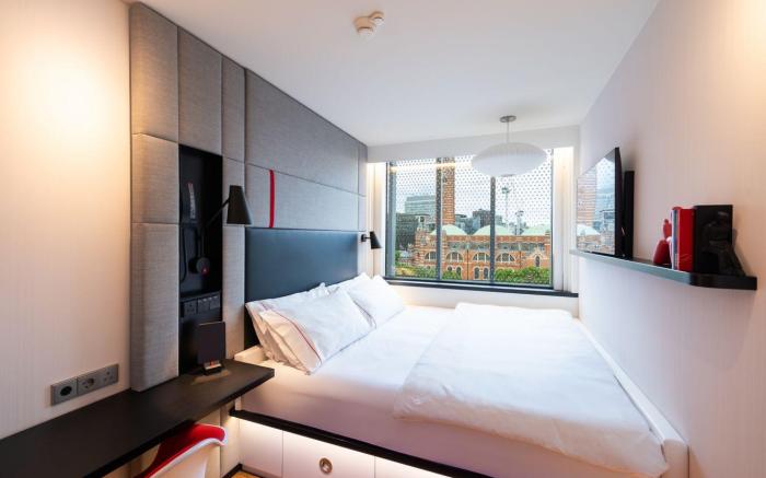 citizenM London Victoria Station