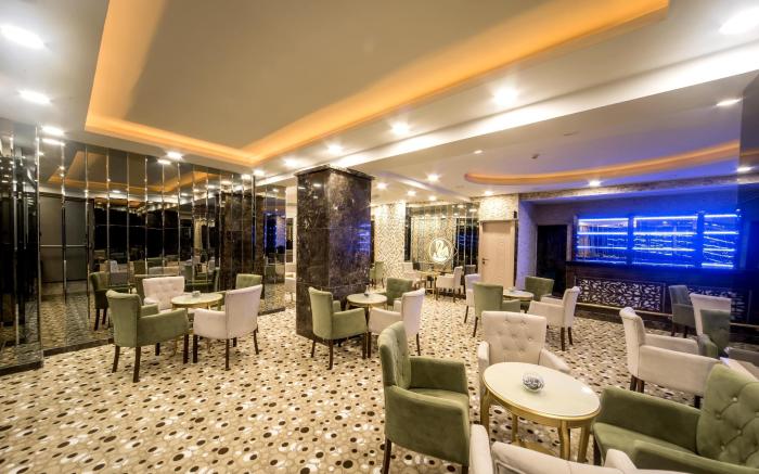 Pelican House Hotel
