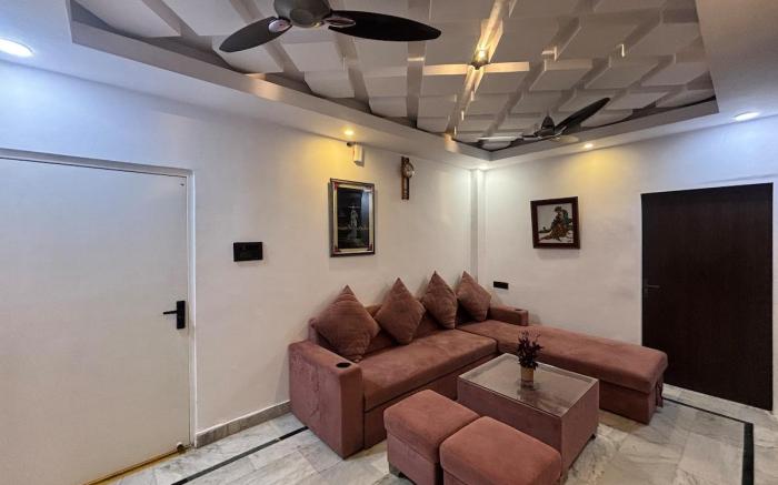 Vista Kove Flat - 212, Crown Mall