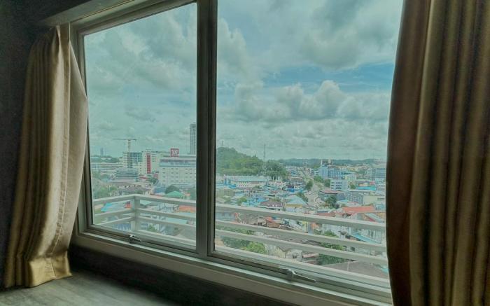 Nagoya Mansion Residence with City View and Pool