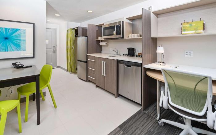 Home2 Suites by Hilton Newark Airport