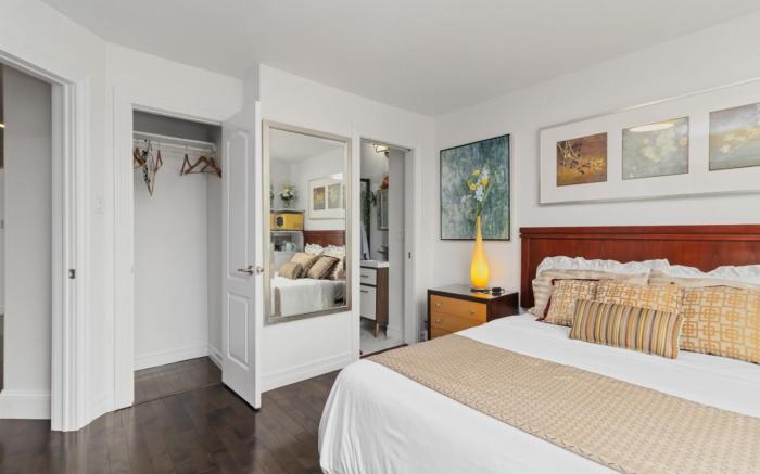 Luxury King with Ocean View 