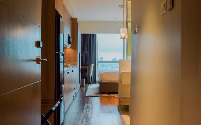 Sky-High Serenity – River & Makati View