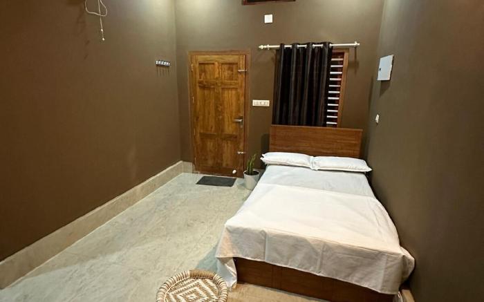 PEAK PARADISE RESORT 