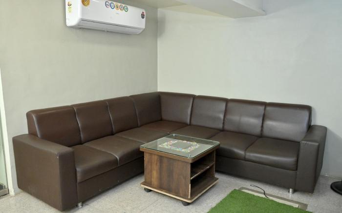 Hotel Blue Leaf Rajkot 