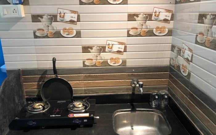 Mandrem Hill View Apt R1