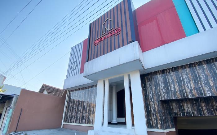 Hotel O near Maguwoharjo Stadium formerly Graha Ng