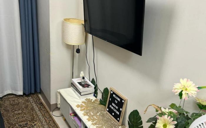 Condo near MOA, World Trade Center,PICC, Star City