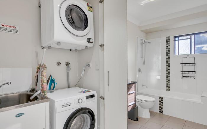 Bright 2-Bed with Private Balcony & Serene View