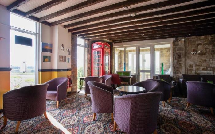 Executive Studio for 5