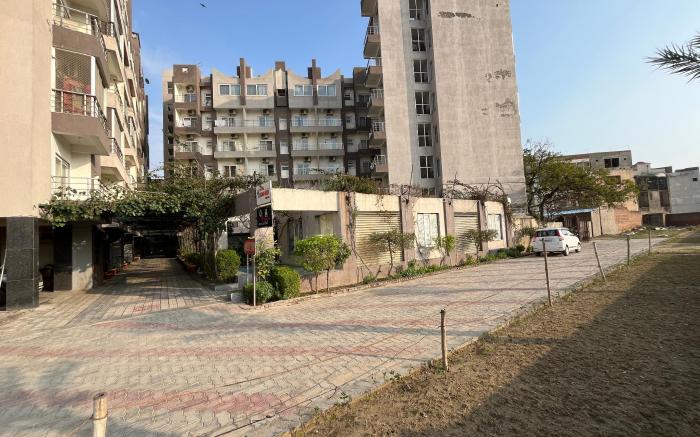 Hotel Shri Radha Nikunj Vrindavan