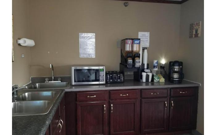 Bilmar Inn & Suites by Hotel O Hwy 77