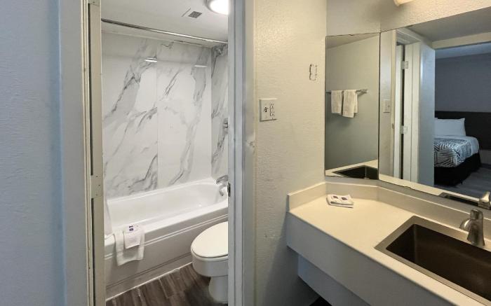 Studio 6 Oakland, CA – San Francisco Berkeley Area