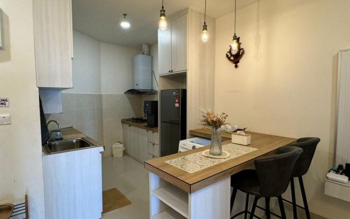 THE SHORE @ GOLDEN SUITES KK