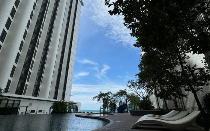 THE SHORE KK @ GOLDEN SUITES 