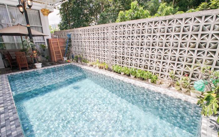 Villa Roemah Restoe Kolam Renang Private