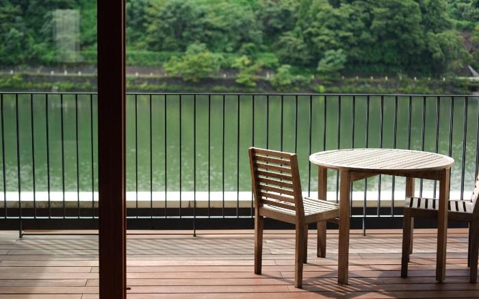 River Retreat Garaku