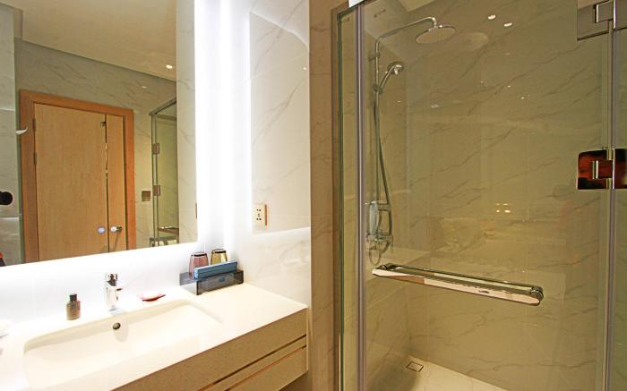 Luxu Hotel and Resort