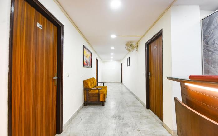 FabHotel The GK Residency