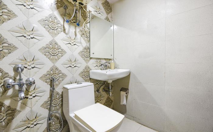 FabHotel The GK Residency