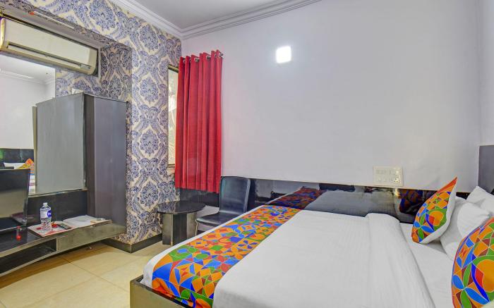 FabHotel Silver Star