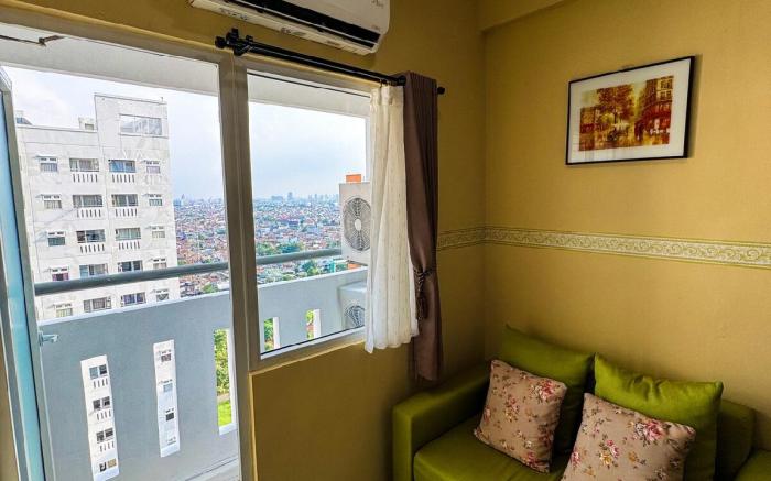 Apt Green Pramuka 2BR TowerO WiFi&Nflix ByDamaresa