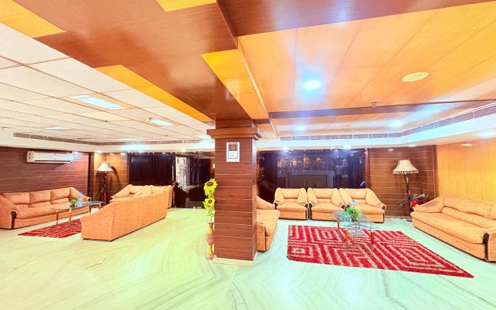 Hotel Park Prime with Swimming Pool Near Sea Beach