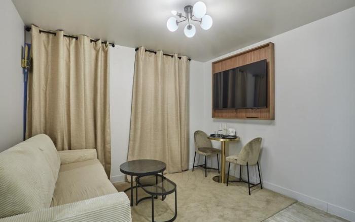 Elegant A/C Flat – Canal Saint-Martin