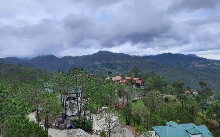 2bhk Apartment Near Suryavillas by Splendid Hotels