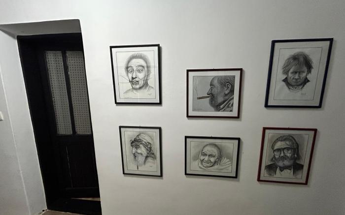 Black And Ginger Residence