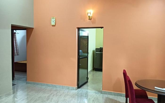 Palm Breeze- Whispering Palms Parra