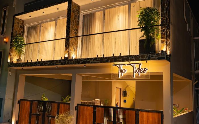 THE TIDES