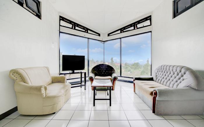 Dancenter Villa Gunung Agape