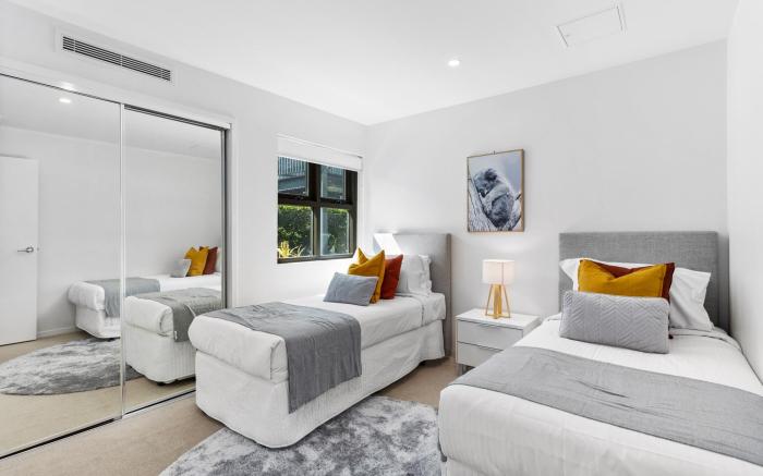 Spacious and Superb 3-Bed Apartment