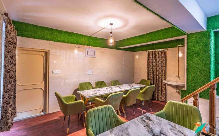 Zostel Homes Shoghi (Shimla)