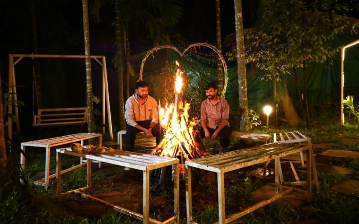 Dandeli redstone cottages 