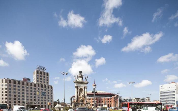 Fira Apartments by gaiarooms