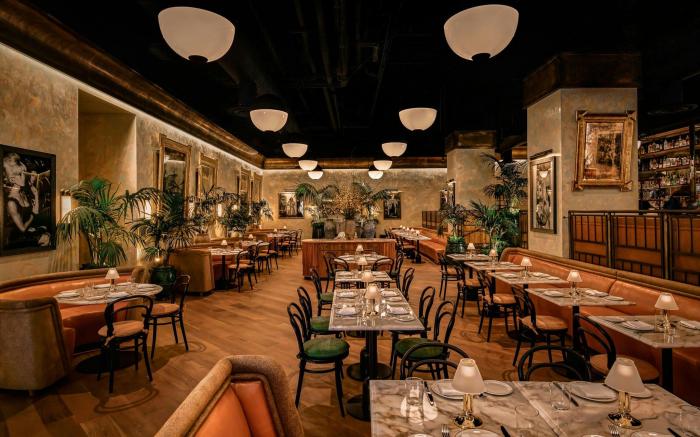 The Hollywood Grande, Autograph Collection