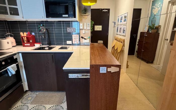 Chic Studio at Avida Aspira CDO - Sleeps 5!