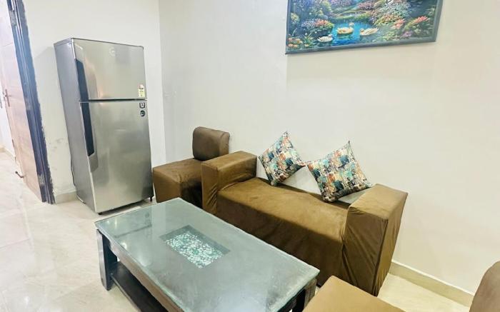 Cozy 1BHK with Park View | Peaceful & Private Stay