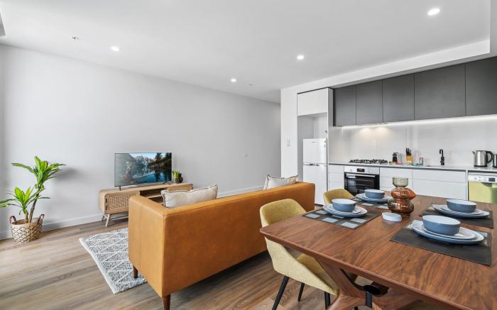 Modern Apartment on Burgundy Precinct & Parklands