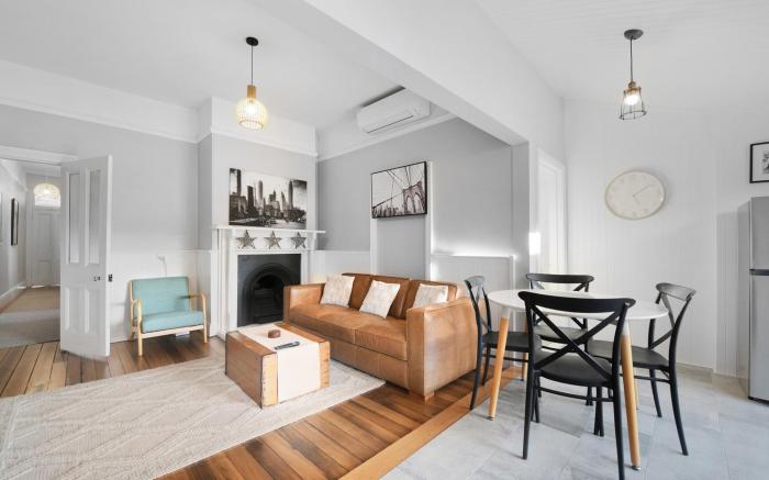 Charming 2-Bed House in North Hobart