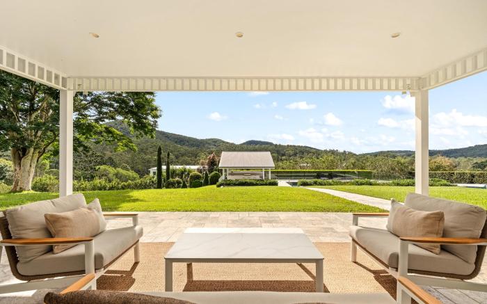 Elegant Bonogin Retreat on Expansive Acreage